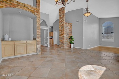 Single-level, EXCELLENTLY MAINTAINED 4-bedr, 2-bath SPLIT floor on Ocotillo Golf Resort  in Arizona - for sale on GolfHomes.com, golf home, golf lot