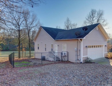 The owner has clearly taken great pride in maintaining this on Diamondhead Golf and Country Club in Arkansas - for sale on GolfHomes.com, golf home, golf lot