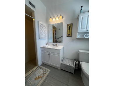 This Adorable Pool Home is located at the end of a cul-de-sac on on Port Charlotte Golf Club in Florida - for sale on GolfHomes.com, golf home, golf lot