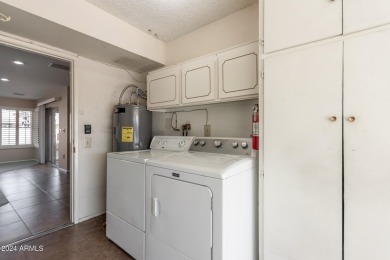 Welcome to this bright and spacious 2-bedroom, 2-bathroom Sun on PalmBrook Country Club in Arizona - for sale on GolfHomes.com, golf home, golf lot