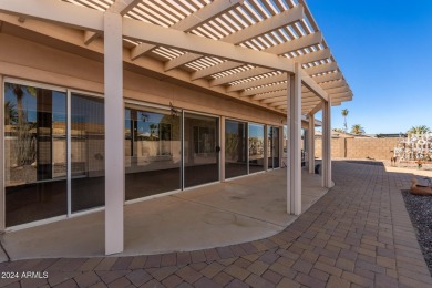 Welcome to this bright and spacious 2-bedroom, 2-bathroom Sun on PalmBrook Country Club in Arizona - for sale on GolfHomes.com, golf home, golf lot