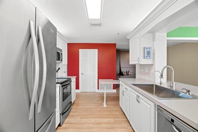 Well kept & Solid - FAIRFAX Model Corner-Lot home with 1682 on Mainlands Golf Club in Florida - for sale on GolfHomes.com, golf home, golf lot