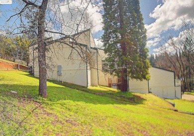 Prime location just 800 ft to Lake Lodge Marina!  *Sausalito on Pine Mountain Lake Country Club in California - for sale on GolfHomes.com, golf home, golf lot