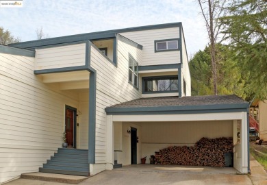 Prime location just 800 ft to Lake Lodge Marina!  *Sausalito on Pine Mountain Lake Country Club in California - for sale on GolfHomes.com, golf home, golf lot