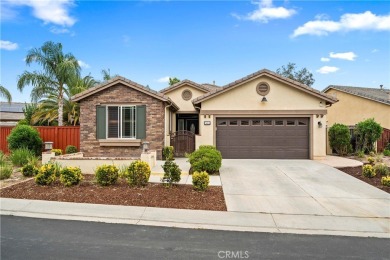 Beautifully upgraded, this Invitational model is located in the on Hemet Golf Club in California - for sale on GolfHomes.com, golf home, golf lot
