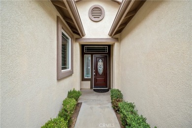 Beautifully upgraded, this Invitational model is located in the on Hemet Golf Club in California - for sale on GolfHomes.com, golf home, golf lot
