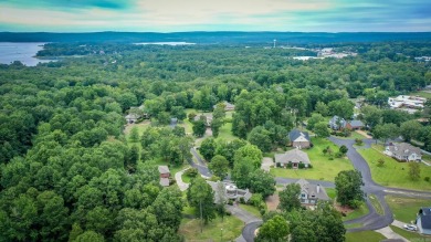 Welcome to your stunning contemporary dream home nestled in the on Thunderbird Country Club in Arkansas - for sale on GolfHomes.com, golf home, golf lot