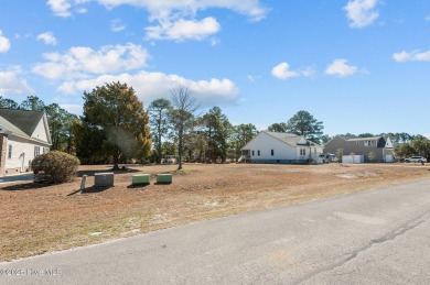 Build Your Dream Home on the Seventh Hole of Harbour Pointe Golf on Harbour Point Golf Club in North Carolina - for sale on GolfHomes.com, golf home, golf lot