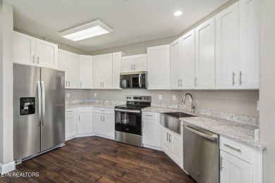 COMPLETELY REMODELED, MAIN LEVEL, 3 BEDROOM!
Nestled within the on Rarity Bay Country Club - Loudon in Tennessee - for sale on GolfHomes.com, golf home, golf lot