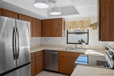 Step inside this beautiful detached villa featuring 2 bedrooms on Sugarmill Woods Golf and Country Club in Florida - for sale on GolfHomes.com, golf home, golf lot