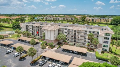 Welcome home to this beautifully renovated 2 bedroom, 2 bathroom on Boca Dunes Golf and Country Club in Florida - for sale on GolfHomes.com, golf home, golf lot