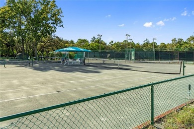 Step inside this beautiful detached villa featuring 2 bedrooms on Sugarmill Woods Golf and Country Club in Florida - for sale on GolfHomes.com, golf home, golf lot