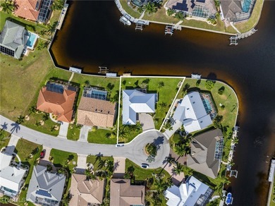 Discover this inviting 3 bedroom, 2 bathroom canalfront home in on Saint Andrews South Golf Club in Florida - for sale on GolfHomes.com, golf home, golf lot