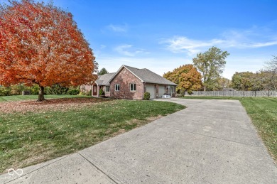 Exquisite Home in Edgewood Place! This 3 Bedroom and 2 Full Bath on Edgewood Golf Club in Indiana - for sale on GolfHomes.com, golf home, golf lot