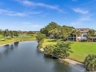 One of the nicest, pristine, 2 bedroom, 2 bath condos in on Aberdeen Golf and Country Club in Florida - for sale on GolfHomes.com, golf home, golf lot