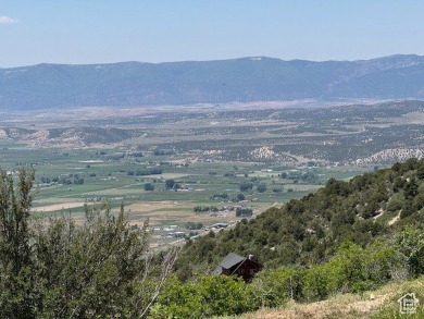 This effectively brand new home is located in the gated Skyline on Skyline Mountain Resort and Golf Course in Utah - for sale on GolfHomes.com, golf home, golf lot