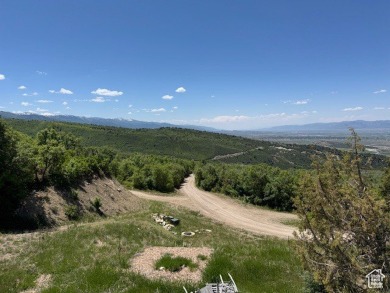 This effectively brand new home is located in the gated Skyline on Skyline Mountain Resort and Golf Course in Utah - for sale on GolfHomes.com, golf home, golf lot