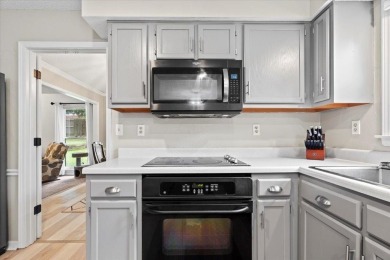 RARE FIND! A Lakeland 4 bedroom home all on ONE LEVEL right by on Stonebridge Golf Club in Tennessee - for sale on GolfHomes.com, golf home, golf lot