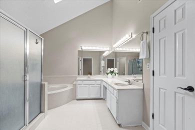 RARE FIND! A Lakeland 4 bedroom home all on ONE LEVEL right by on Stonebridge Golf Club in Tennessee - for sale on GolfHomes.com, golf home, golf lot