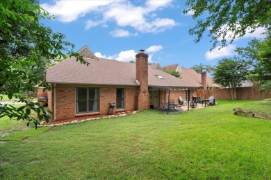 RARE FIND! A Lakeland 4 bedroom home all on ONE LEVEL right by on Stonebridge Golf Club in Tennessee - for sale on GolfHomes.com, golf home, golf lot