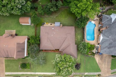 RARE FIND! A Lakeland 4 bedroom home all on ONE LEVEL right by on Stonebridge Golf Club in Tennessee - for sale on GolfHomes.com, golf home, golf lot