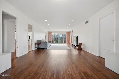 Set along the Ridgefields Golf Course in one of Kingsport's most on Ridgefields Country Club, Inc. in Tennessee - for sale on GolfHomes.com, golf home, golf lot