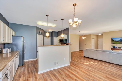 *Home Sale Contingency - Continue to Show* Resort-style living on Mistwood Golf Club in Illinois - for sale on GolfHomes.com, golf home, golf lot