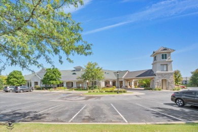 *Home Sale Contingency - Continue to Show* Resort-style living on Mistwood Golf Club in Illinois - for sale on GolfHomes.com, golf home, golf lot