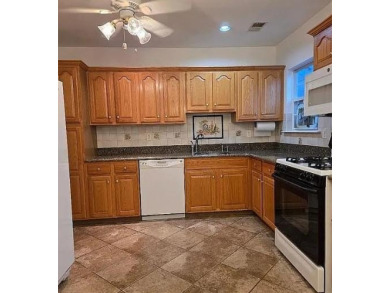 2000 SQ. FT. 2 BED 2 F BATH RANCH WITH A 1. 5 CAR ATTACHED on Birchwood at Spring Lake in New York - for sale on GolfHomes.com, golf home, golf lot
