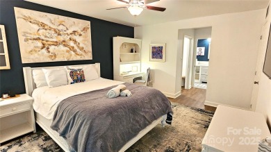 Beautiful end-unit condo in South Park , newly remodeled on Carmel Country Club in North Carolina - for sale on GolfHomes.com, golf home, golf lot
