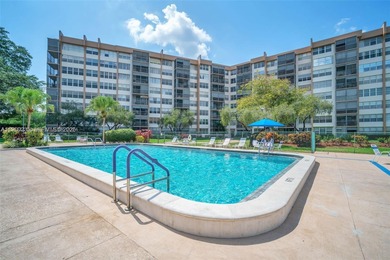 EXCELENT OPPORTUNITY. Light, Bright, and feels like HOME. This on Pembroke Lakes Golf Club in Florida - for sale on GolfHomes.com, golf home, golf lot