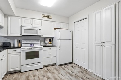 Turnkey, fully furnished 2-bedroom, 2-bath first-floor condo in on Tierra Del Sol in Texas - for sale on GolfHomes.com, golf home, golf lot