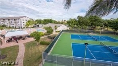 EXCEPTIONAL PRICE ON THIS 2ND FLOOR/3BR END/CORNER UNIT IN on Golfview Golf and Racquet Club in Florida - for sale on GolfHomes.com, golf home, golf lot