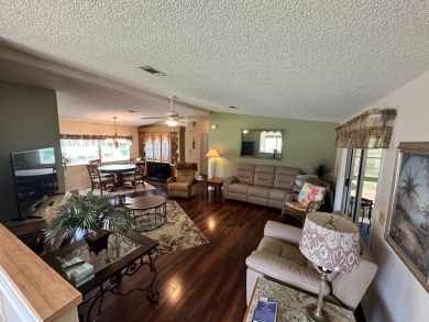 This well cared for 2-bedroom, 2 bathrooms Palm Harbor home on Del Tura Golf and Country Club in Florida - for sale on GolfHomes.com, golf home, golf lot