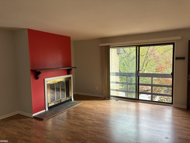 A great little condo in a great location! Overlooking the Maple on Plum Brook Golf Club in Michigan - for sale on GolfHomes.com, golf home, golf lot