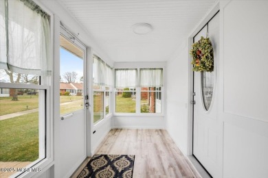 This meticulously maintained end-unit duplex in Leisure Village on Leisure Village East in New Jersey - for sale on GolfHomes.com, golf home, golf lot