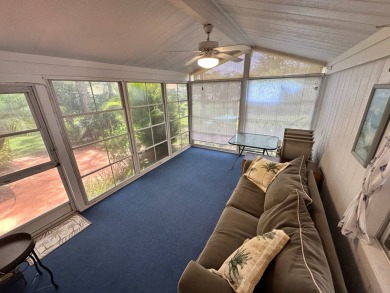 This well cared for 2-bedroom, 2 bathrooms Palm Harbor home on Del Tura Golf and Country Club in Florida - for sale on GolfHomes.com, golf home, golf lot