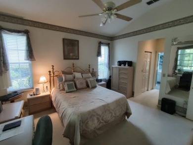THIS IS THE BEST VALUE IN OAK RUN TODAY!!CHECK THE NEW PRICE! on Royal Oaks Golf Club in Florida - for sale on GolfHomes.com, golf home, golf lot