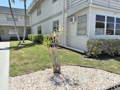 Check out 215 Monaco E in Delray Beach, FL! This cozy 1-bedroom on Kings Point Golf -Flanders Way in Florida - for sale on GolfHomes.com, golf home, golf lot