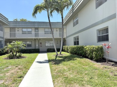 Check out 215 Monaco E in Delray Beach, FL! This cozy 1-bedroom on Kings Point Golf -Flanders Way in Florida - for sale on GolfHomes.com, golf home, golf lot