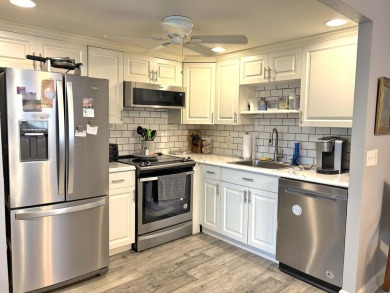 Check out 215 Monaco E in Delray Beach, FL! This cozy 1-bedroom on Kings Point Golf -Flanders Way in Florida - for sale on GolfHomes.com, golf home, golf lot