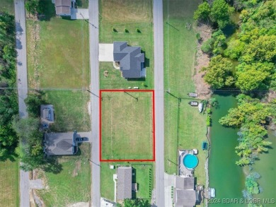 Discover the perfect spot to build your dream home in the on Lake Valley Country Club in Missouri - for sale on GolfHomes.com, golf home, golf lot