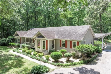 Great opportunity! Country Ranch with 3 beds and 2 baths, open on Hartwell Golf Club in Georgia - for sale on GolfHomes.com, golf home, golf lot