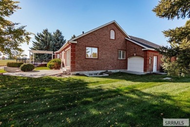 Nestled on the prestigious fairway of Sage Lake Golf Course & on Sage Lakes Municipal Golf Course in Idaho - for sale on GolfHomes.com, golf home, golf lot