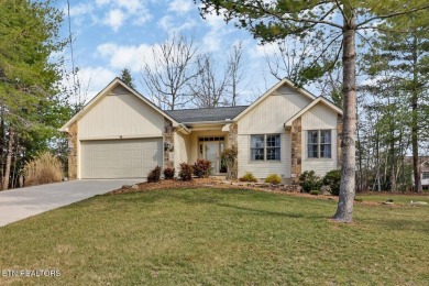 A great home with great bones in a great neighborhood!  This on Heatherhurst Golf Course in Tennessee - for sale on GolfHomes.com, golf home, golf lot