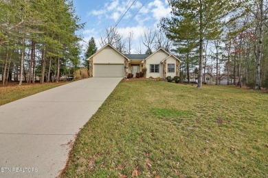 A great home with great bones in a great neighborhood!  This on Heatherhurst Golf Course in Tennessee - for sale on GolfHomes.com, golf home, golf lot