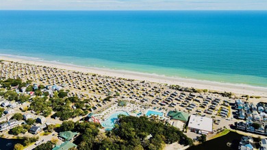 ADORABLE 2 BED/2 BATH BEACH BUNGALOW WITH CONCRETE DRIVEWAY on Prestwick Country Club in South Carolina - for sale on GolfHomes.com, golf home, golf lot