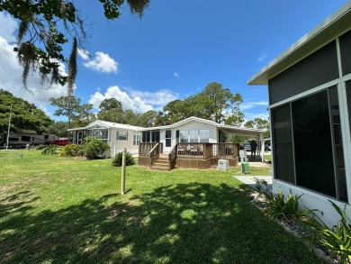 BREATHTAKING VIEWS AND A TURNKEY HOME. JUST PACK YOUR BAGS AND on Clerbrook Resort, Inc. in Florida - for sale on GolfHomes.com, golf home, golf lot