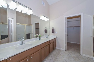 Light& bright! 2 bedrooms,2 baths,end unit casita. Diagonal tile on Westbrook Village / Vista Golf Course in Arizona - for sale on GolfHomes.com, golf home, golf lot