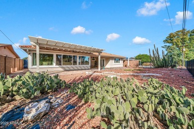 Great New Price! This exceptional custom Sun City home is on Sun City South Golf Course in Arizona - for sale on GolfHomes.com, golf home, golf lot